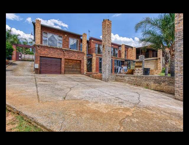 3 BEDROOM HOUSE FOR SALE IN GLENVISTA